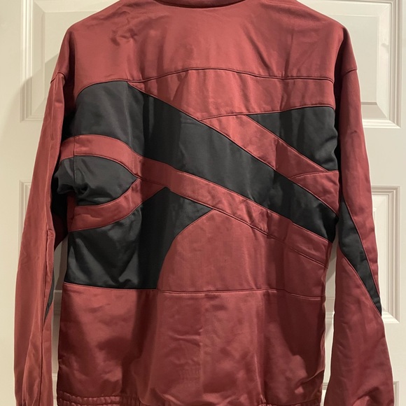 Reebok Men's Burgundy Windbreaker - Picture 3 of 4